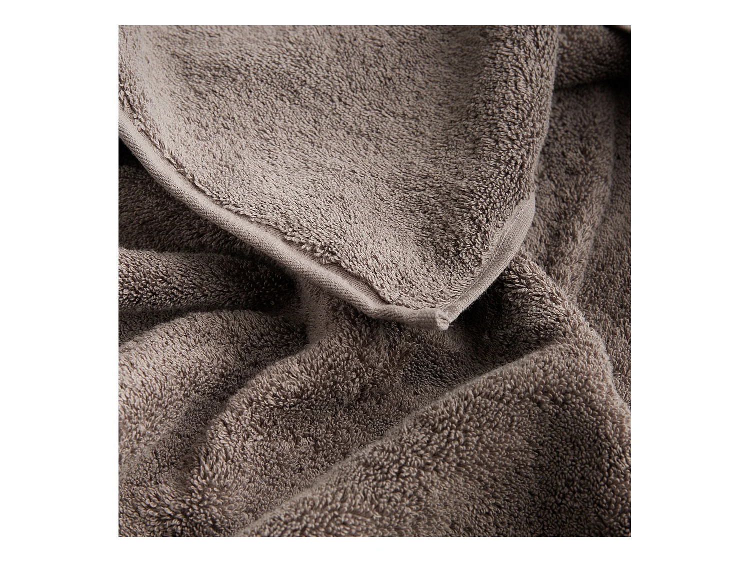 Serviette en coton égyptien Destello brun foncé 50 x 90