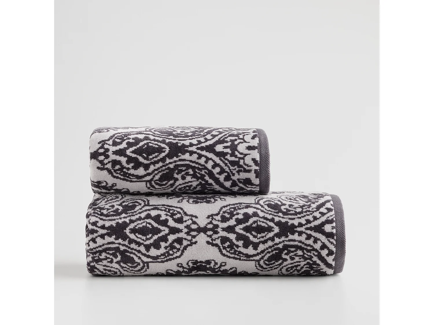 Serviette en jacquard Beskar gris moyen 50x90