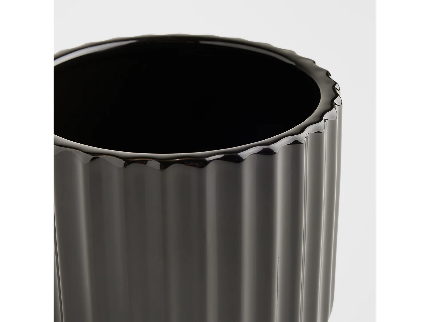 Cache pot Veronique noir céramique 15x15