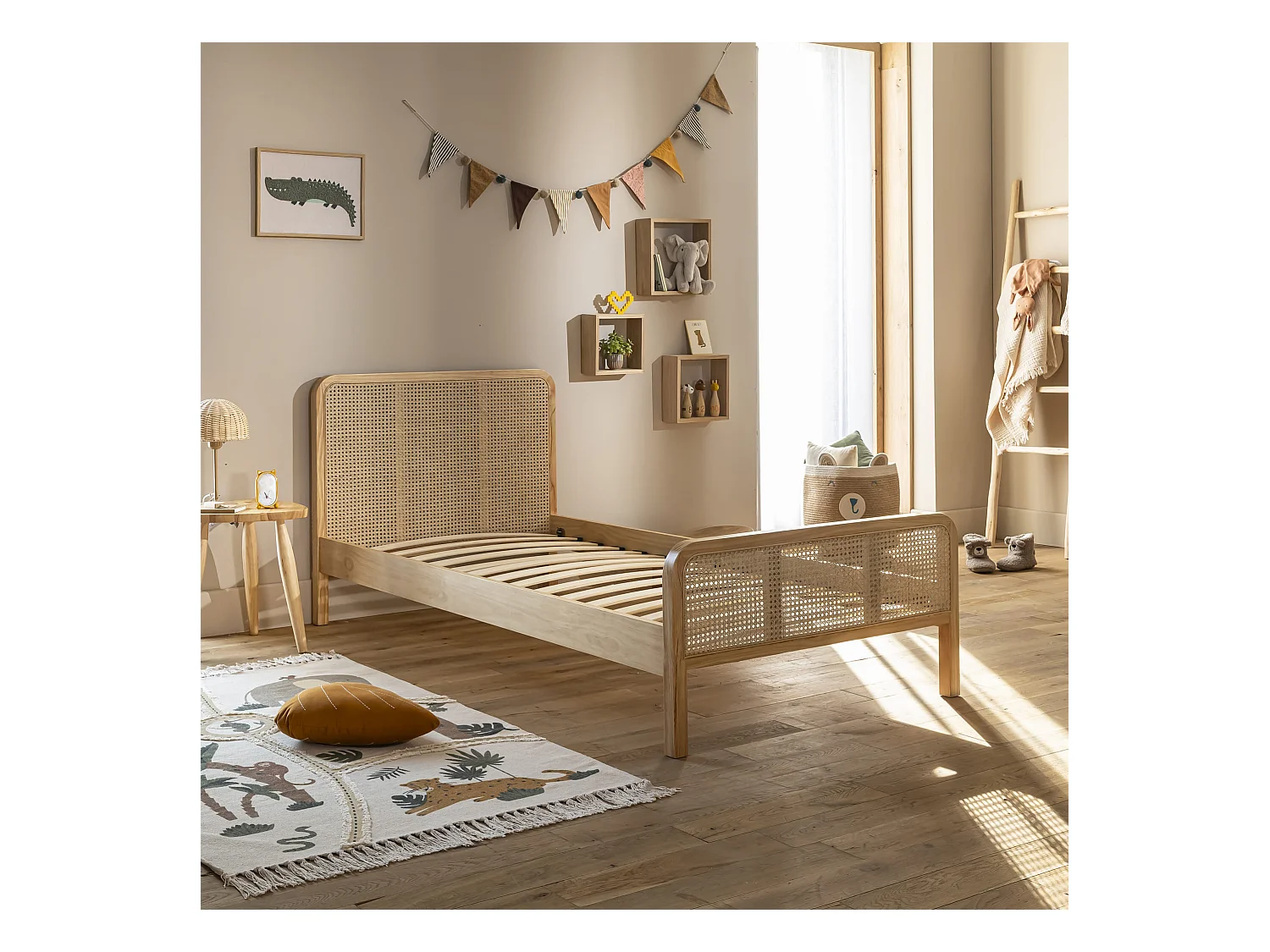 Chambre lit cannage enfant et chevet bois naturel ANNA 90x200 - ANNA