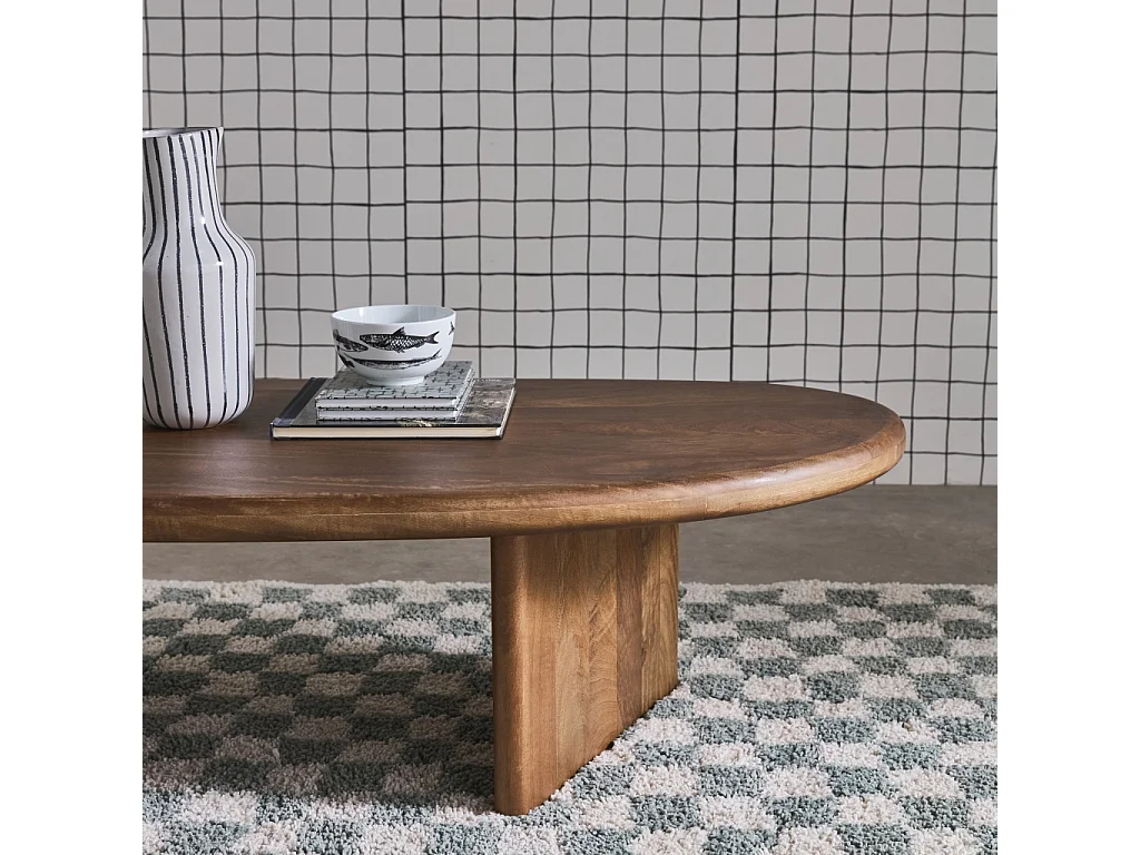 Table basse ovale bois de manguier noyer. L 119.5 x P 60 x H 35cm