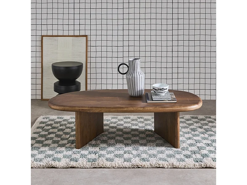 Table basse ovale bois de manguier noyer. L 119.5 x P 60 x H 35cm