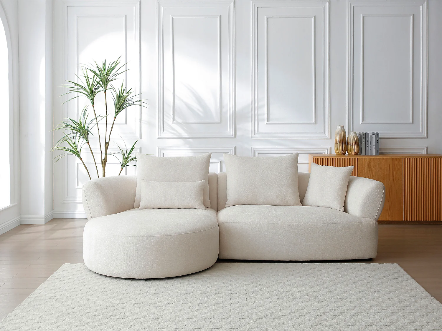 Canapé d'angle gauche en tissu chenille beige CUSAVA de Maison Céphy