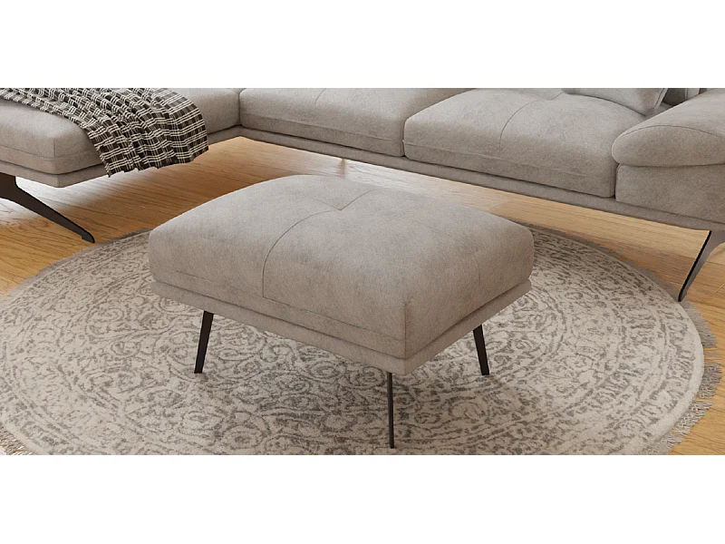 Pouf moderne avec hauts pieds en métal noir, en tissu velours gris clair Haga