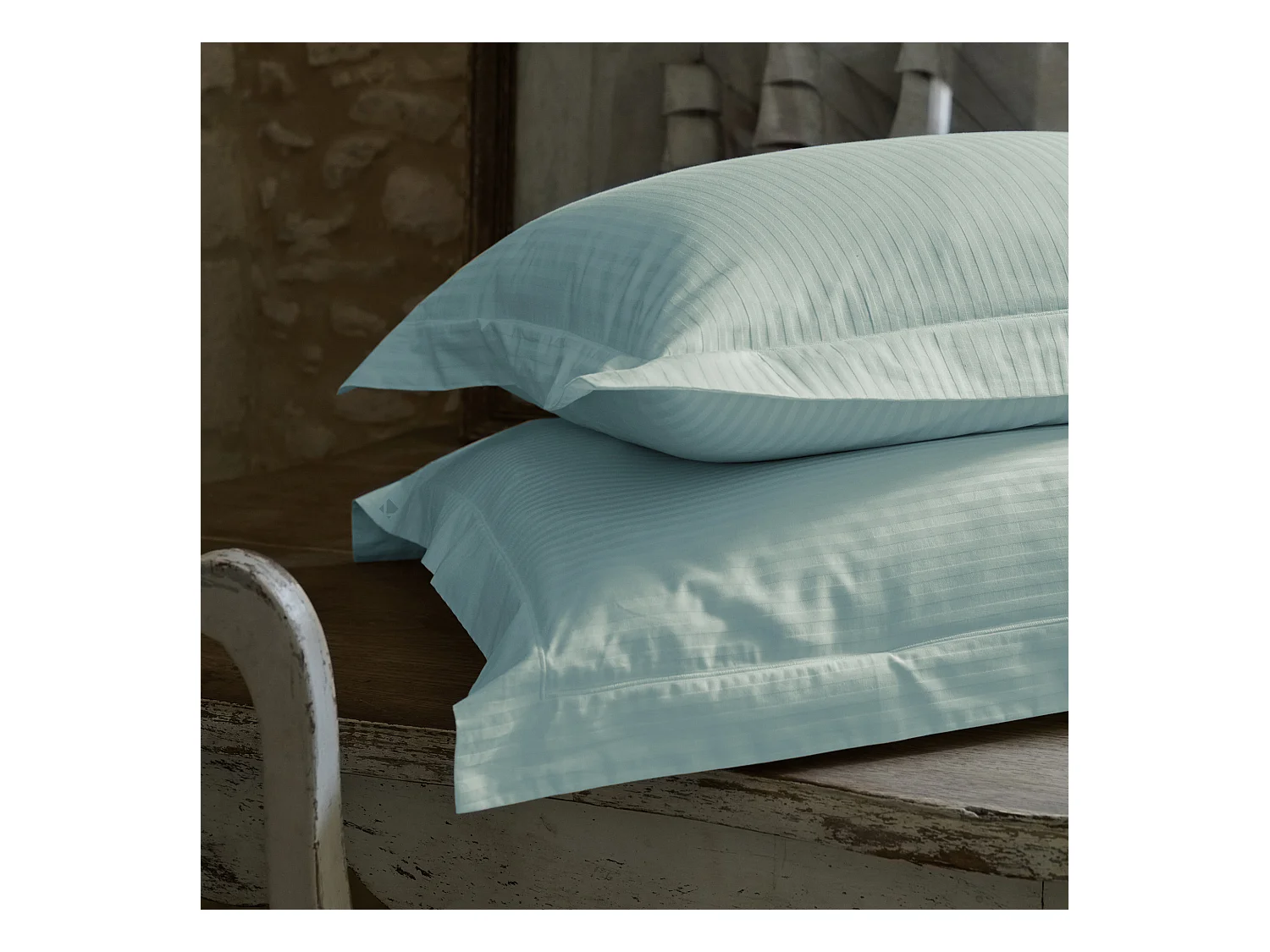 Parure de lit 240x220 cm set 65x65 satin CONCERTO rayures vert Lichen