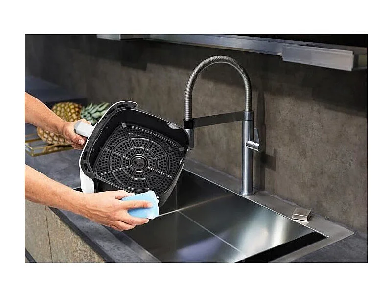 Friteuse a Air Chaud - MEDION - 50073000 - 2150 W - Ecran tactile - 9 programmes - Blanc