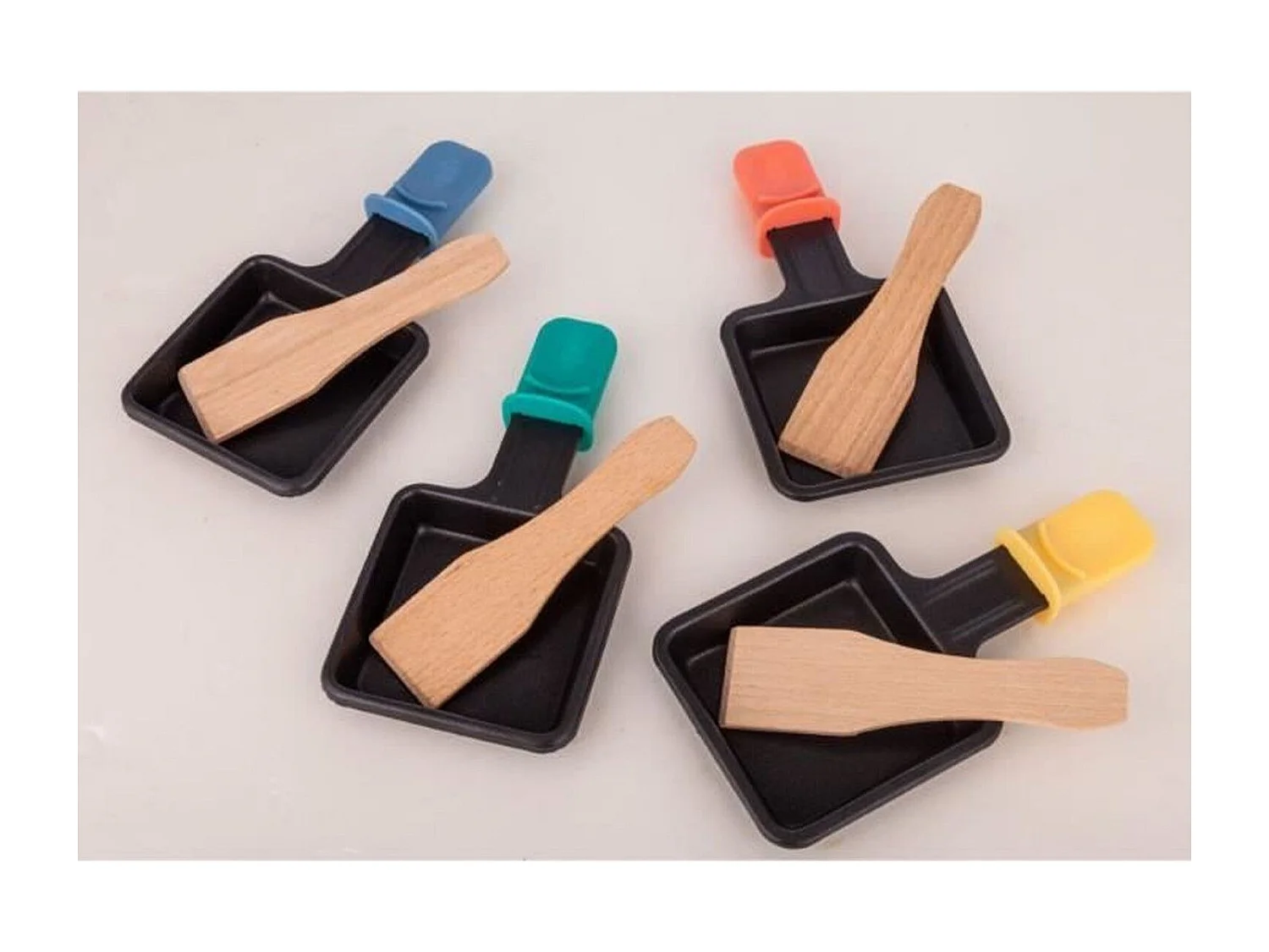 CONTINENTAL EDISON FD12881 Appareil a raclette et fondue 8 personnes - Noir