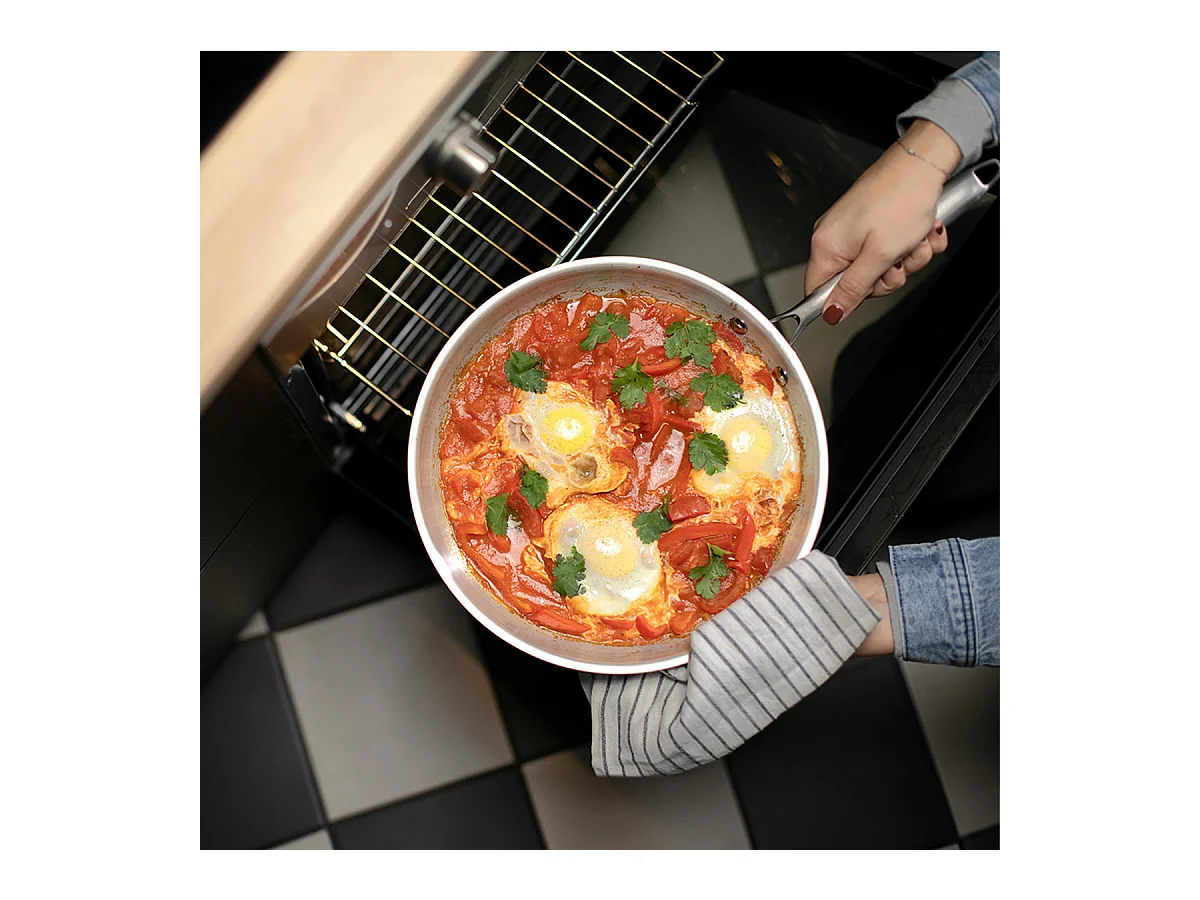 Brigade - Poele en acier inoxydable 28 cm - LIVOO - MEP159 - Acier inoxydable Triply - Tous feux dont induction - Made in France