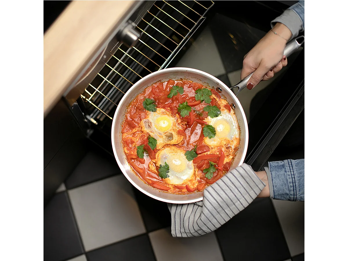 Brigade - Poele en acier inoxydable 28 cm - LIVOO - MEP159 - Acier inoxydable Triply - Tous feux dont induction - Made in France