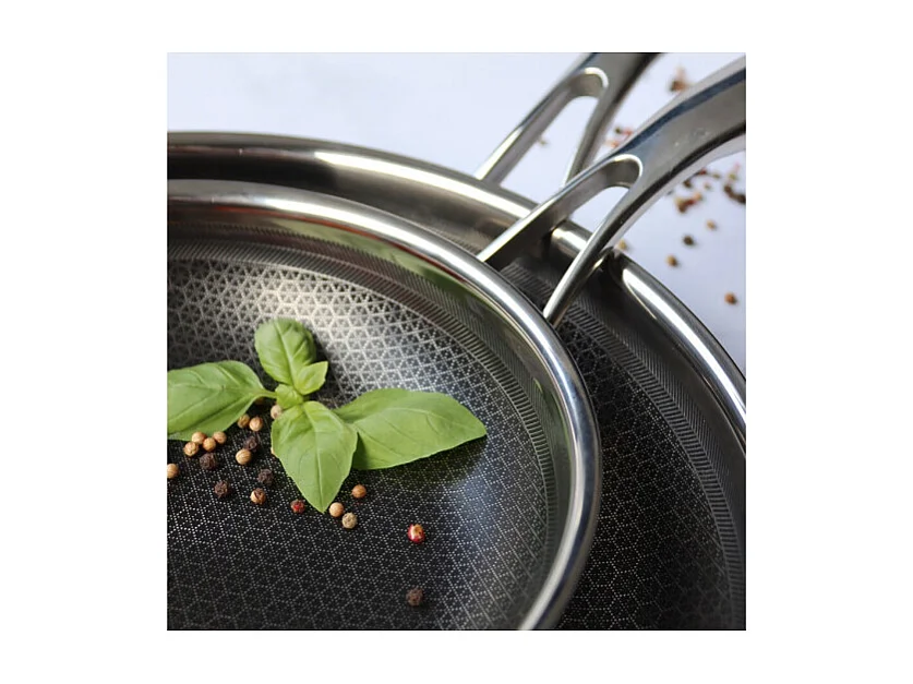 Poele sauteuse Ogo POELE BLACK CUBE 24 CM EN ACIER INOXYDABLE FOND NID D ABEILLE TOUS FEUX DONT INDUCTION