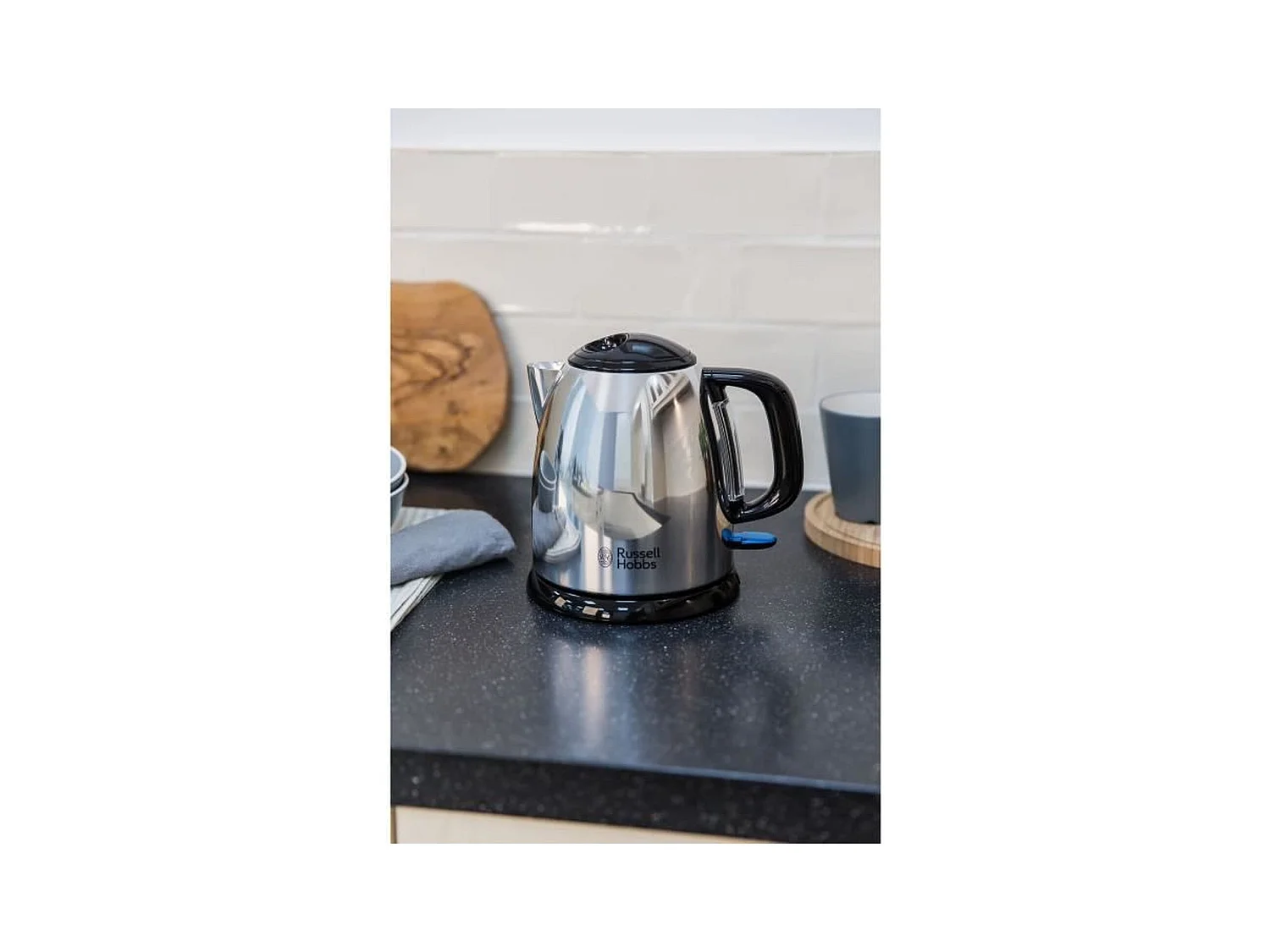 RUSSELL Bouilloire Electrique Compacte 1L Victory, Ebullition Rapide, Niveau Eau Visible