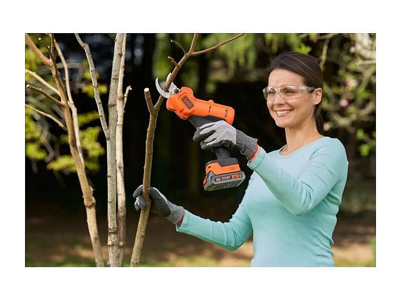 Sécateur BLACK+DECKER - Batterie Lithium 18V 2Ah - Capacité de coupe 25mm - Gâchette de sécurité