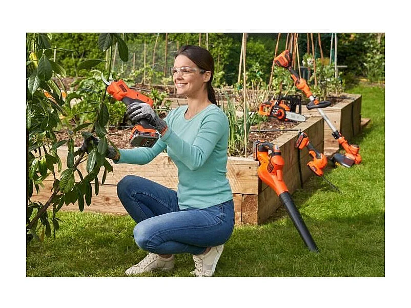 Sécateur BLACK+DECKER - Batterie Lithium 18V 2Ah - Capacité de coupe 25mm - Gâchette de sécurité