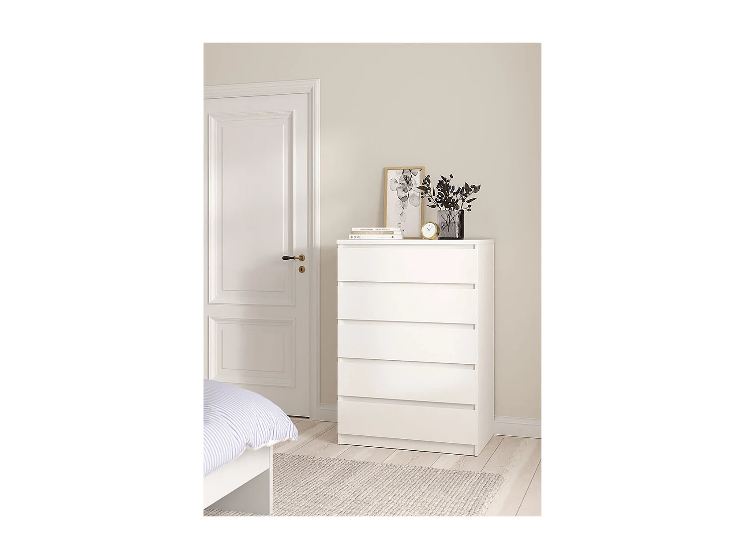 Naia Kommode 5 Schubladen weiß.