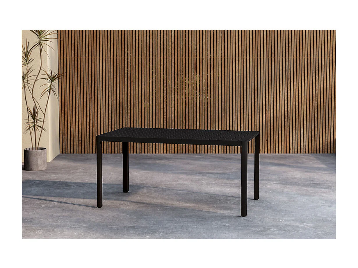 Giardini table de jardin noir.