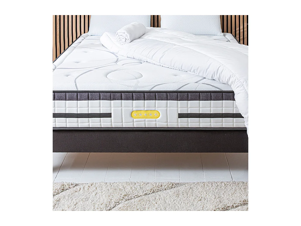 Couette Synthétique - 220x240cm pour lit 160cm