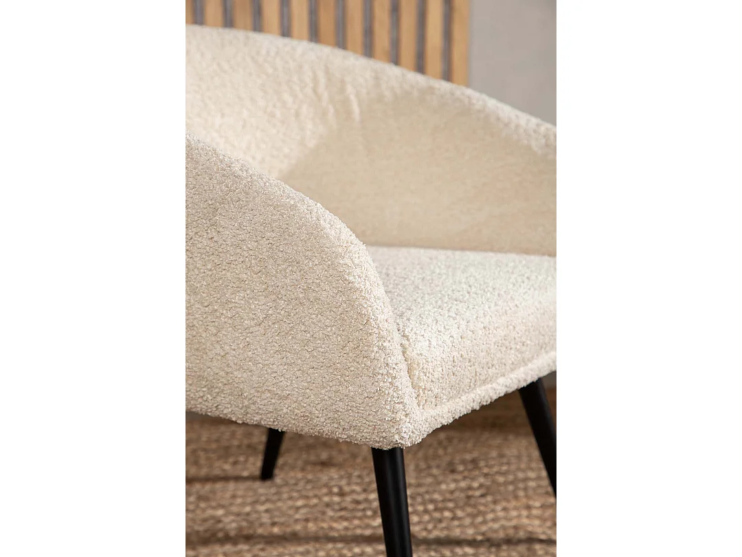 Poltrona soffice per bambini bianca.