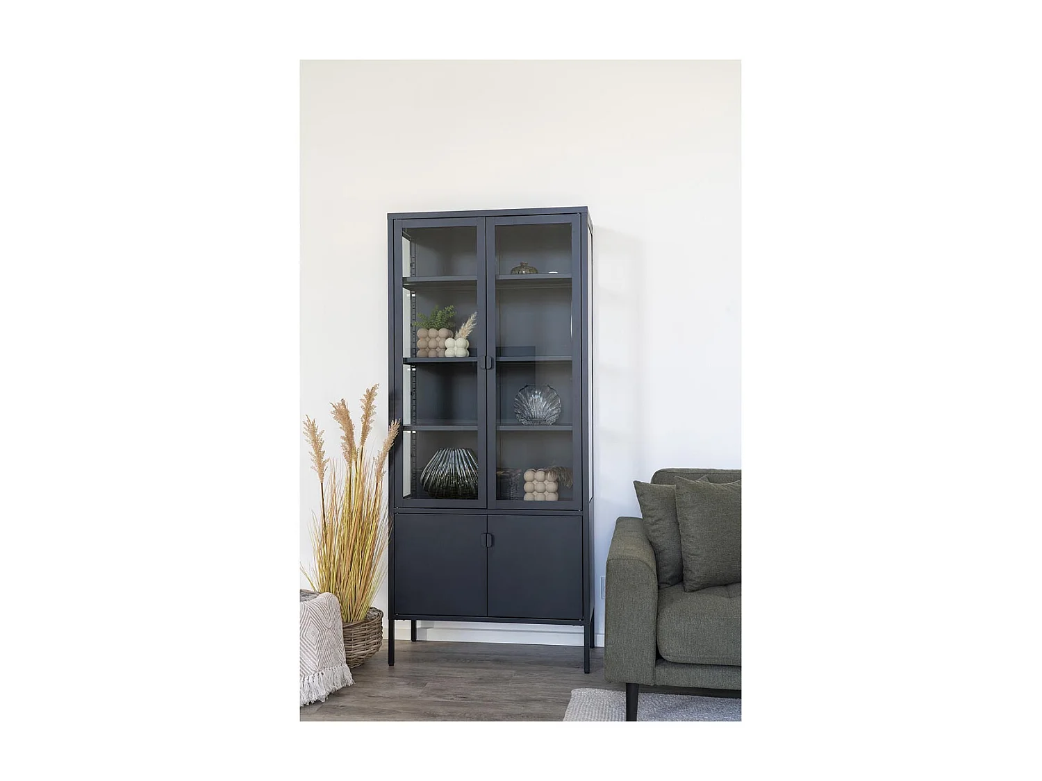 Brisbane vitrinekast 4 deuren zwart.