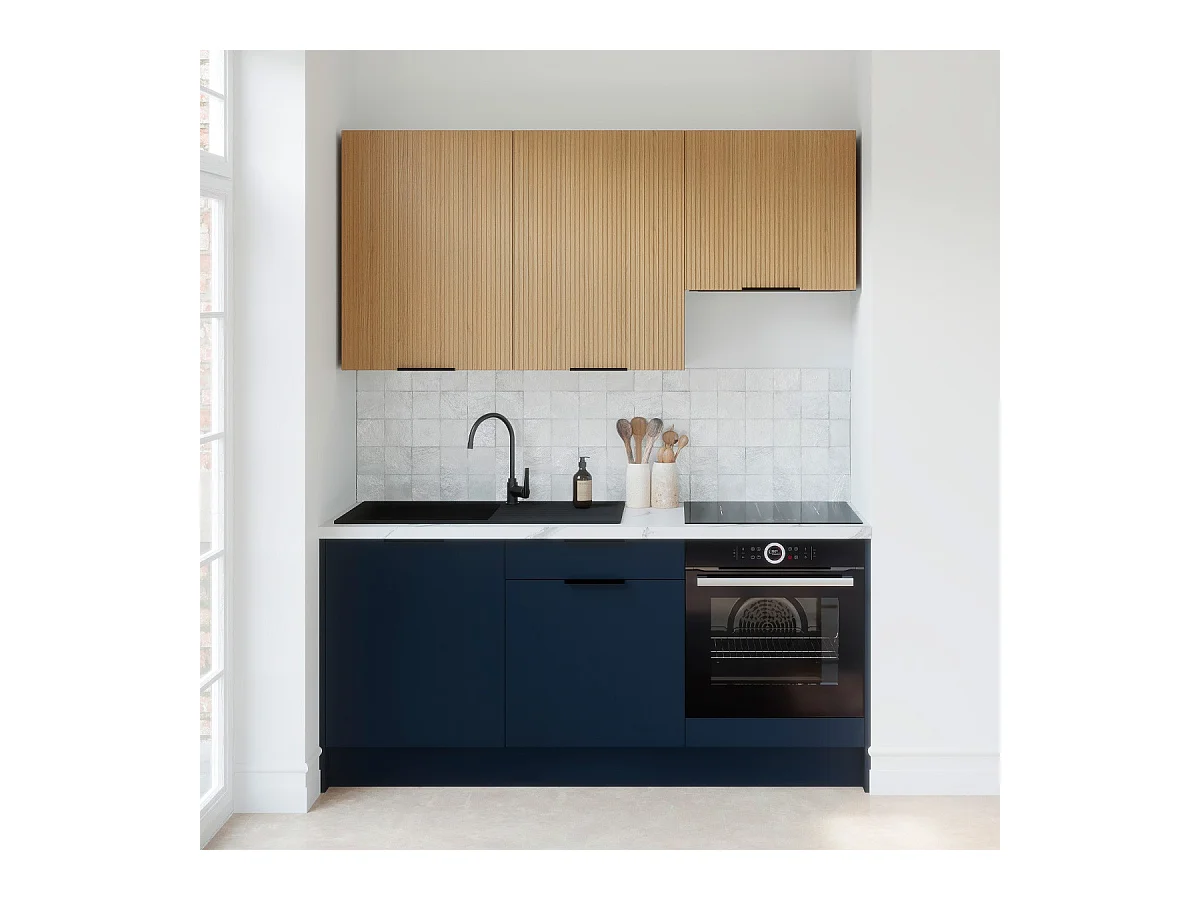 Ensemble de 6 meubles de cuisine - L. 185 cm - bleu marine et chêne clair cannelé - Luzia Mix