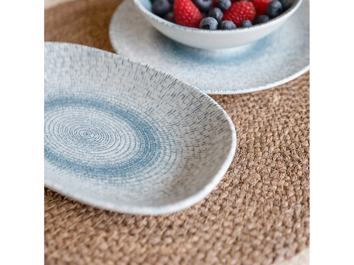 Novastyl - Lot 6 Assiettes Ovales Aqua 19x10.5cm En Porcelaine Blanc Et Bleu