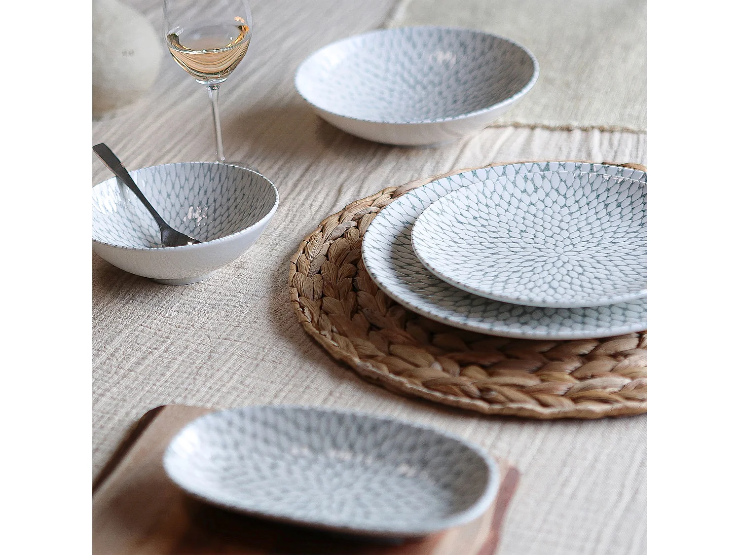Novastyl - Lot6 Assiettes à Dessert Jasmin 20cm En Porcelaine Blanc