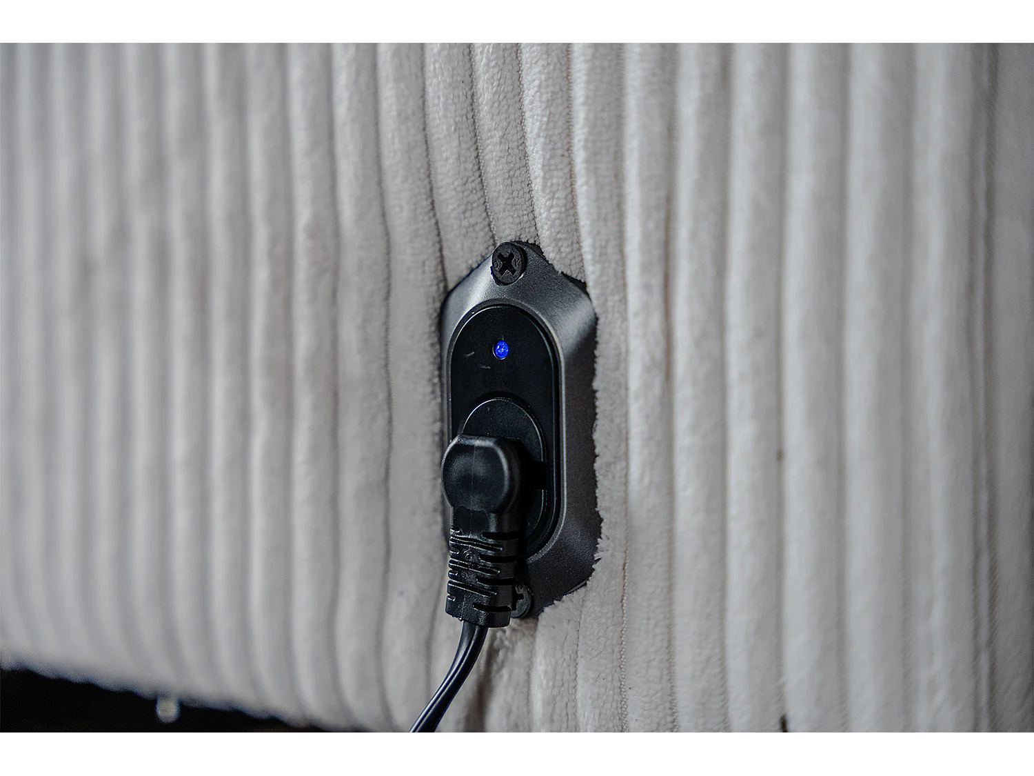 Sofa - Cremeweiß Cord - KIANA