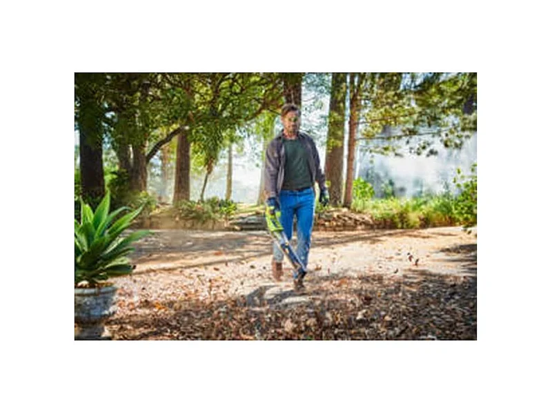 Souffleur RYOBI 18V OnePlus - 1 batterie LithiumPlus 4.0Ah - 1 chargeur rapide 2.0Ah RBL1820S40F