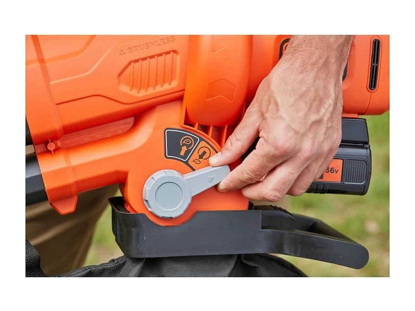 Aspirateur-souffleur-broyeur BLACK+DECKER 36V - Avec batterie et chargeur - Sac 45L