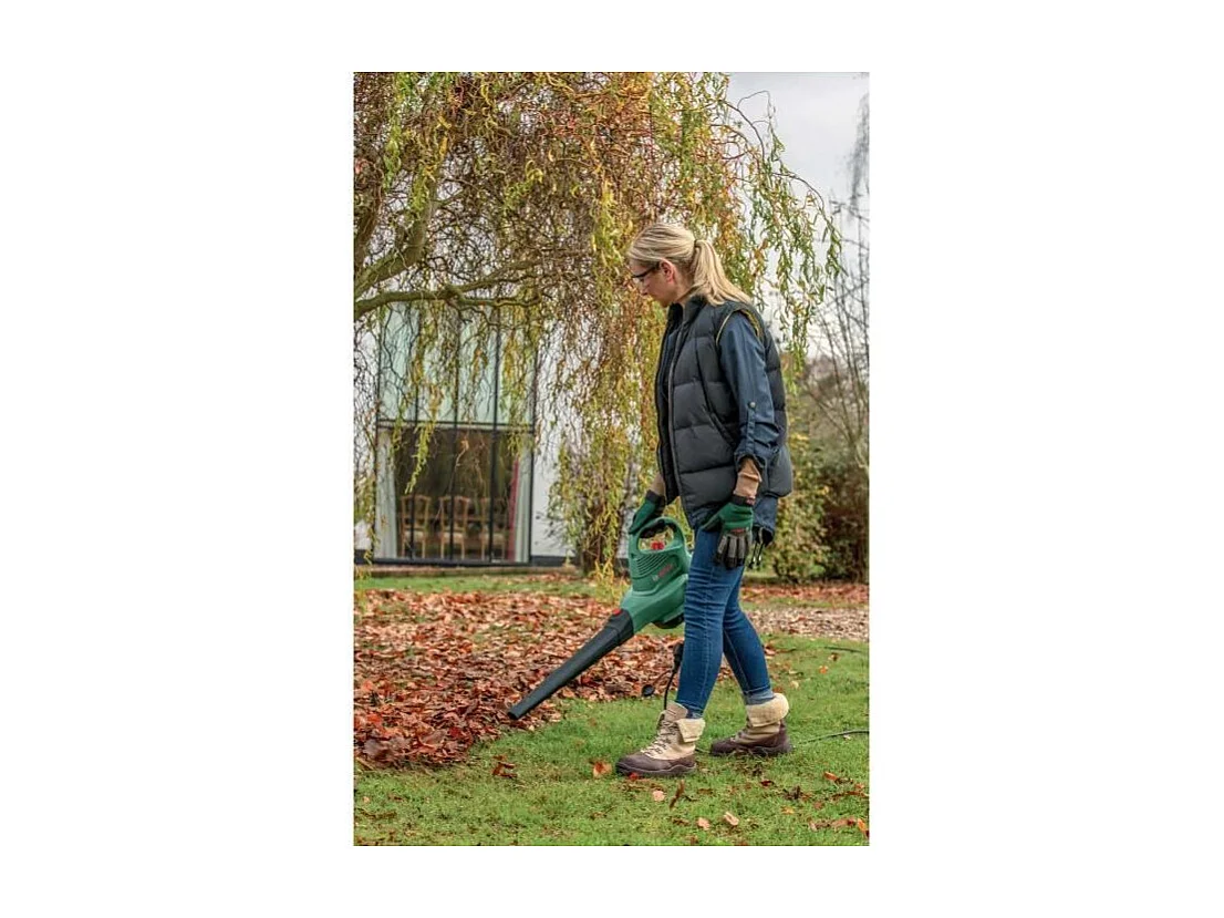 Aspirateur Souffleur Broyeur BOSCH - UniversalGardenTidy 3000