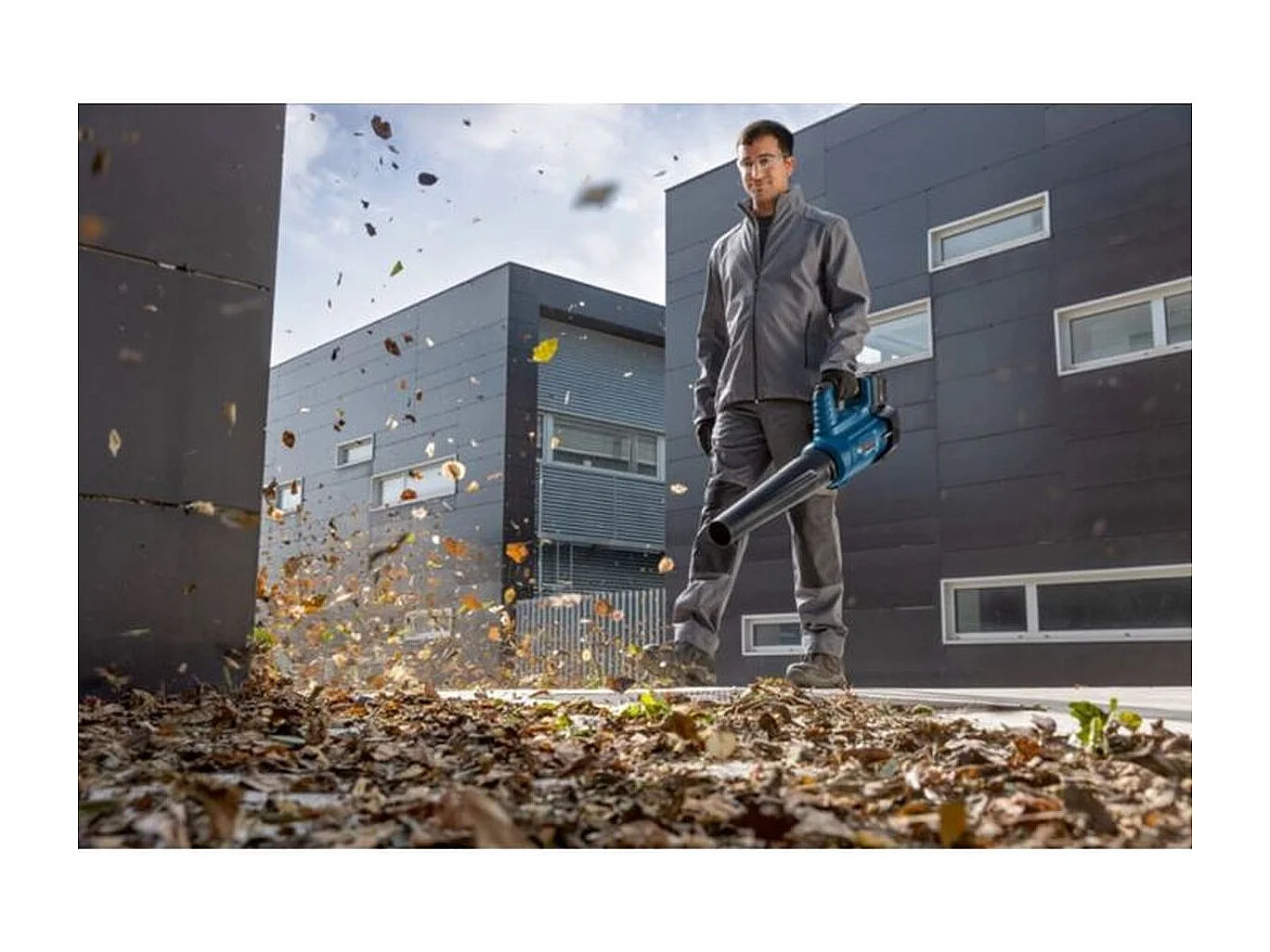 Souffleur sans fil BOSCH 06008D2000 - GBL 18V-750 Professional (machine nue)