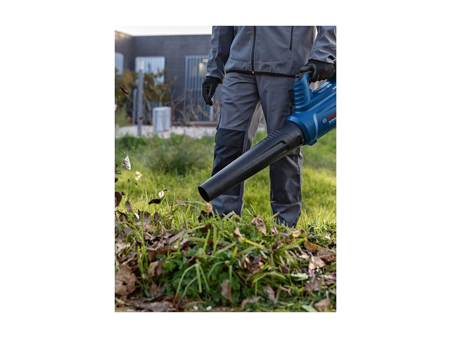 Souffleur sans fil BOSCH 06008D2000 - GBL 18V-750 Professional (machine nue)