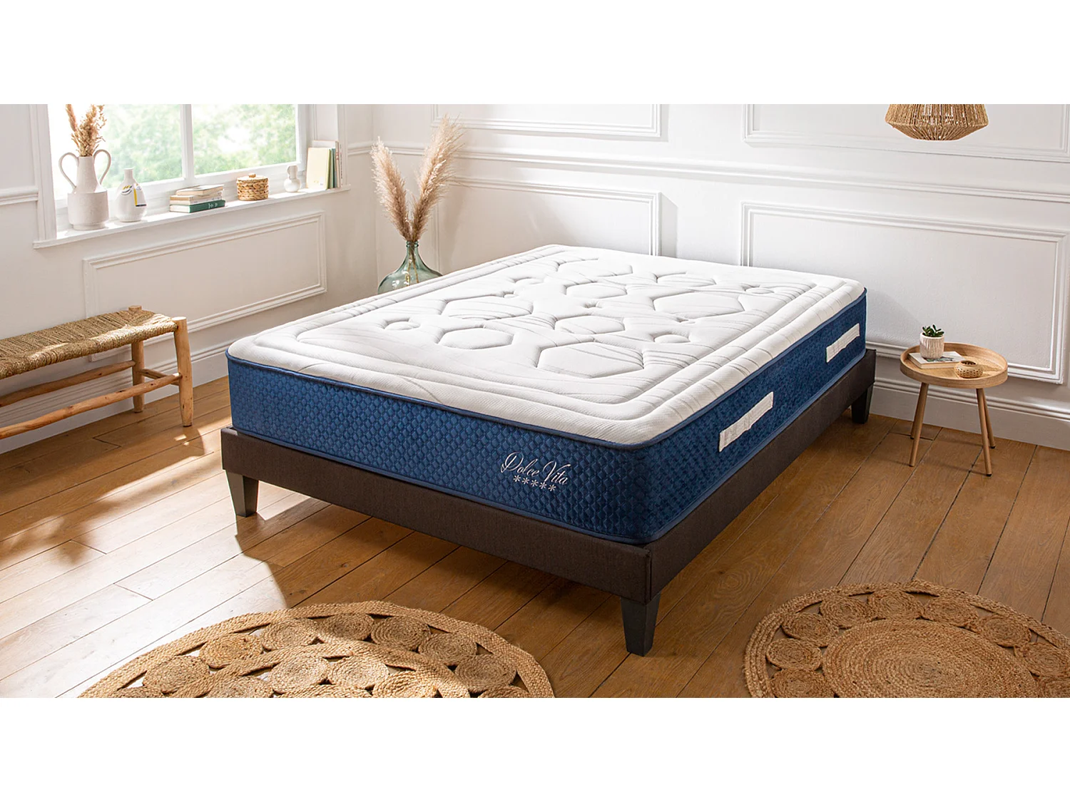 Ensemble Matelas Dolce Vita Ressorts ensachés Accueil mémoire et sommier en kit - 200 x 200 cm