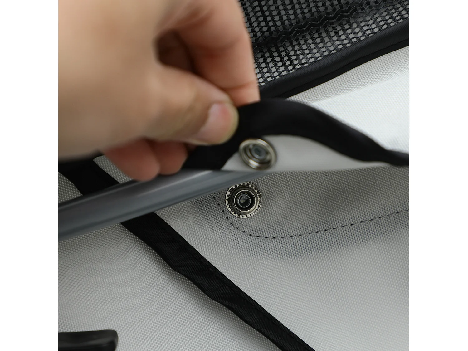 Passeggino per cani pieghevole con copertura antipioggia e freni grigio