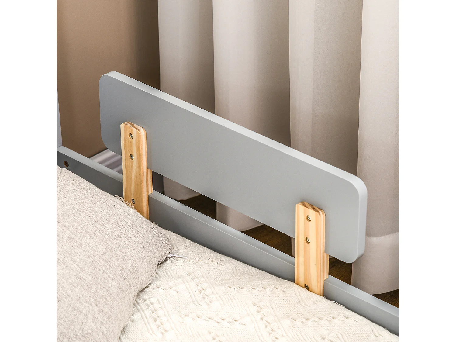 Letto per bambini 3-6 anni con pannelli di mdf e truciolato