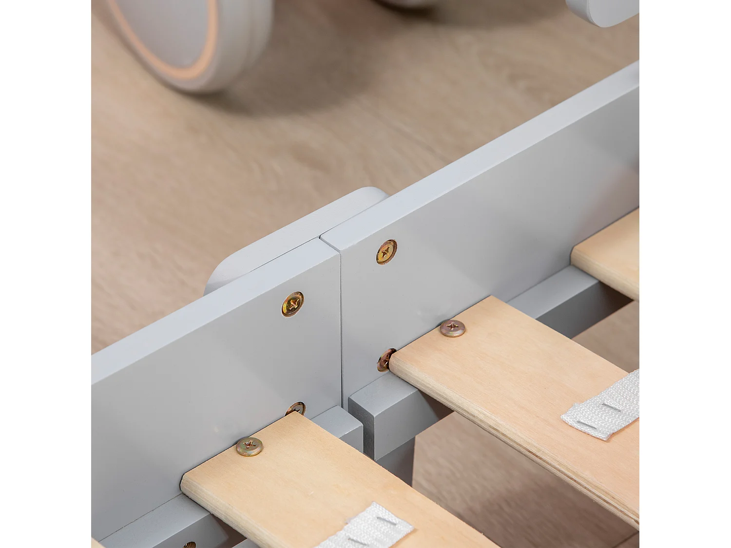 Letto per bambini 3-6 anni con pannelli di mdf e truciolato