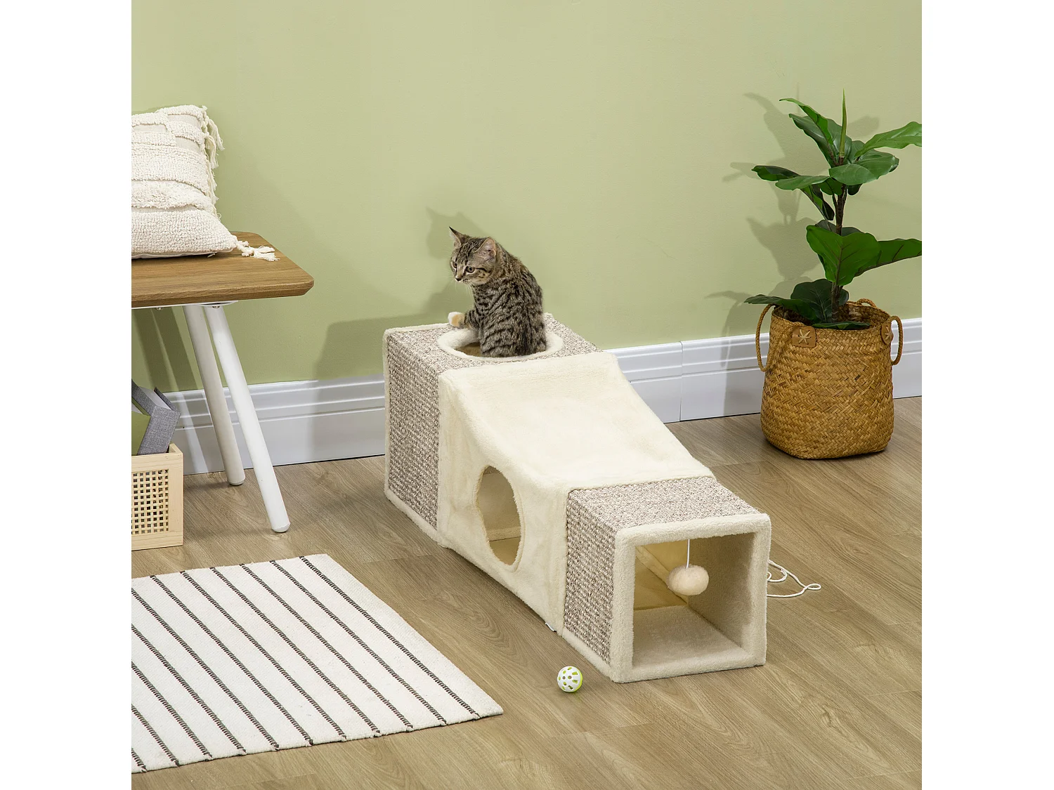 Tunnel per gatti pieghevole con pallina e tiragraffi in sisal crema