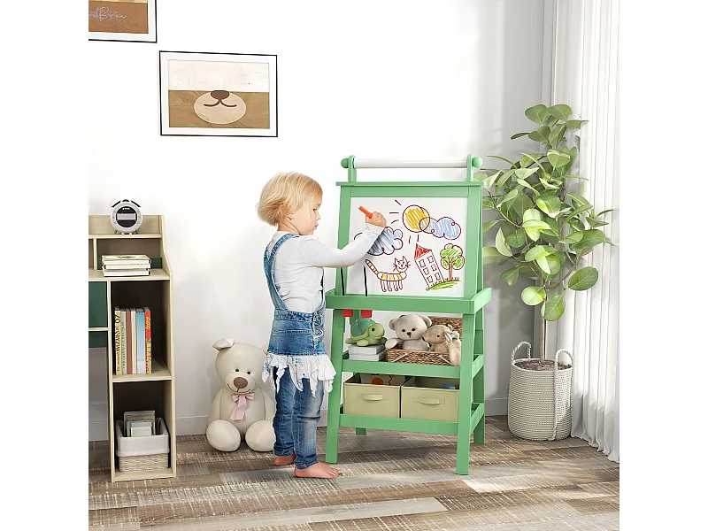 Lavagna per bambini con cavalletto in legno e rotolo di carta verde