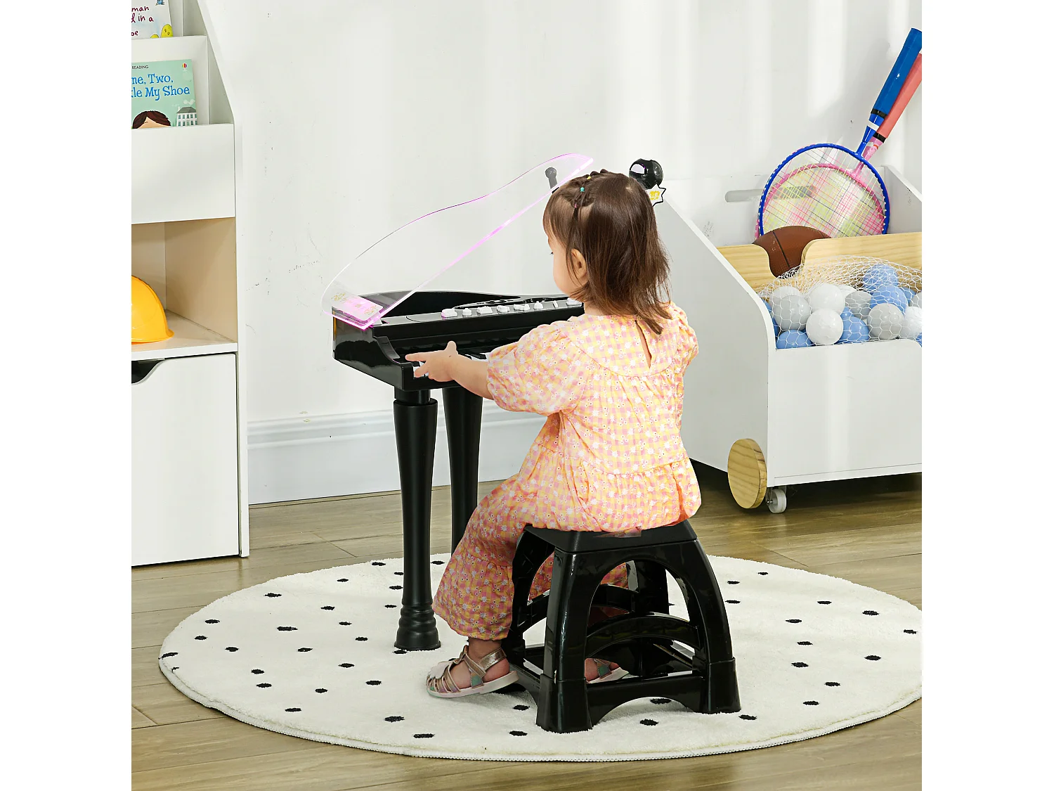 Pianoforte per bambini con sgabello microfono e musiche nero