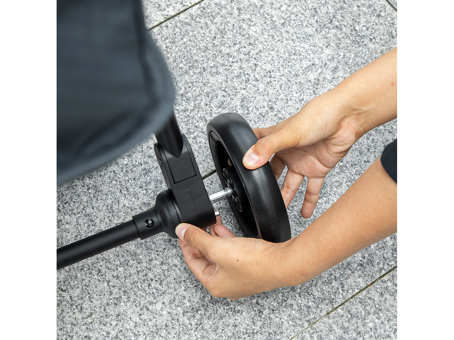 Passeggino per bambini con tettuccio regolabile e sacca blu e nero