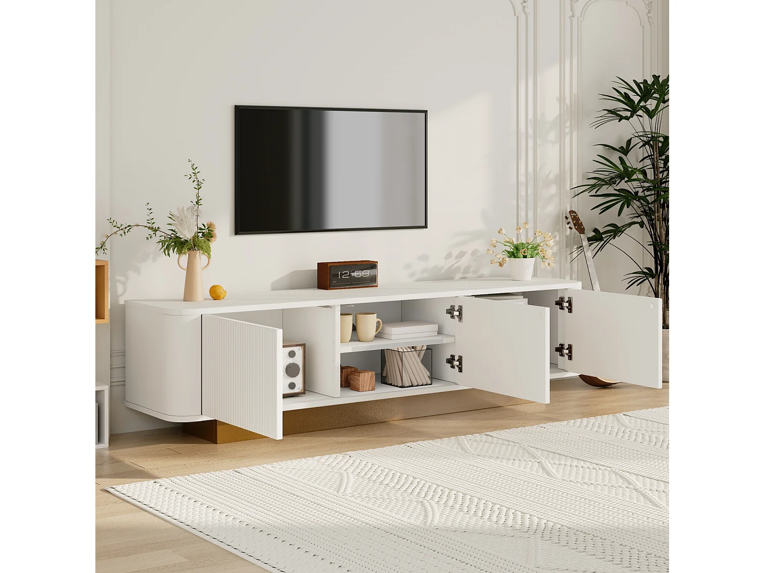 Mueble bajo para TV moderno con diseño redondeado y frente blanco texturizado. Consola multimedia de MDF con práctico espacio de almacenamiento.