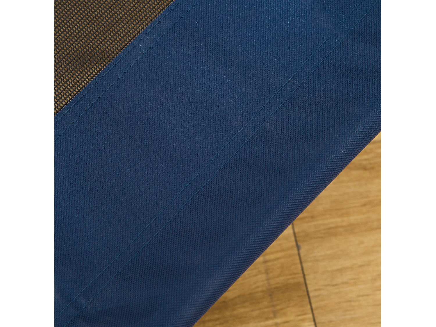 Letto rialzato per cani fino 20kg, campeggio, impermeabile - 76x61x18cm