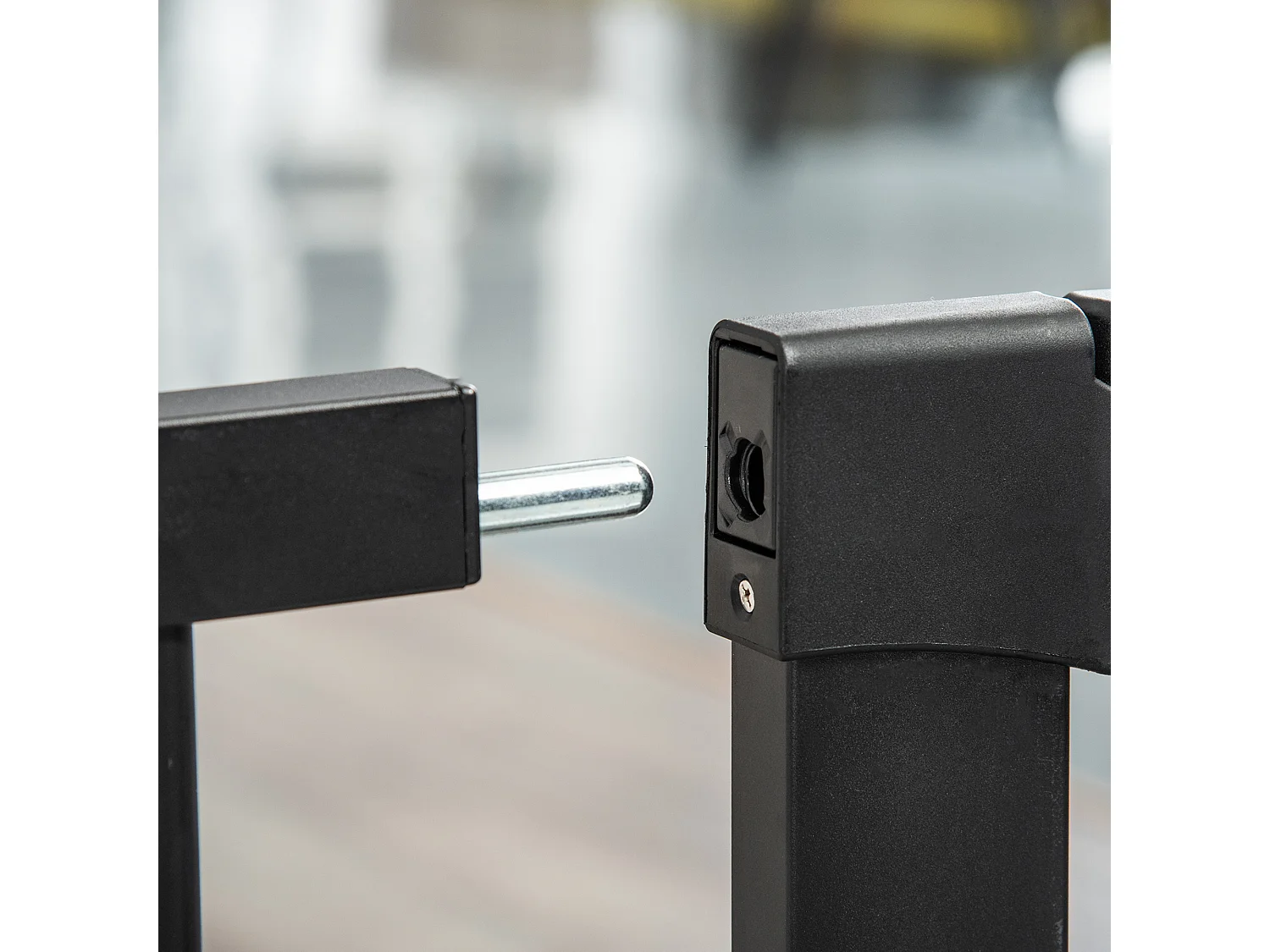 Cancellino cani 75-103cm con porta piccola e chiusura automatica nero