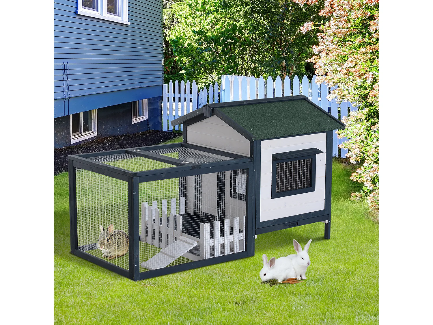 Conigliera da esterno in legno con casetta e area di corsa verde e bianco
