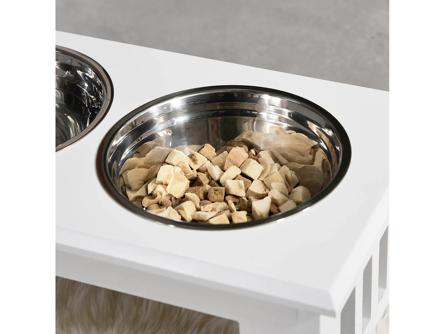 Ciotole rialzate per cani piccoli e taglia media in acciaio e mdf bianco