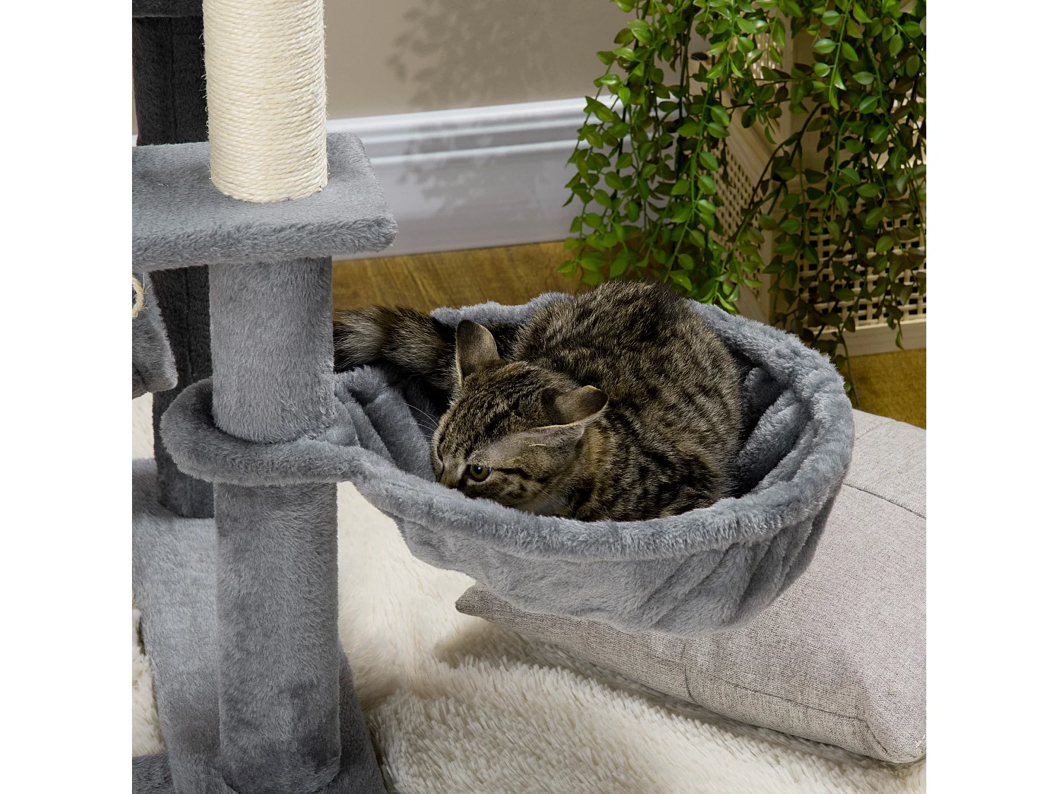 Albero tiragraffi per gatti con pali in sisal, casetta, lettino e amache