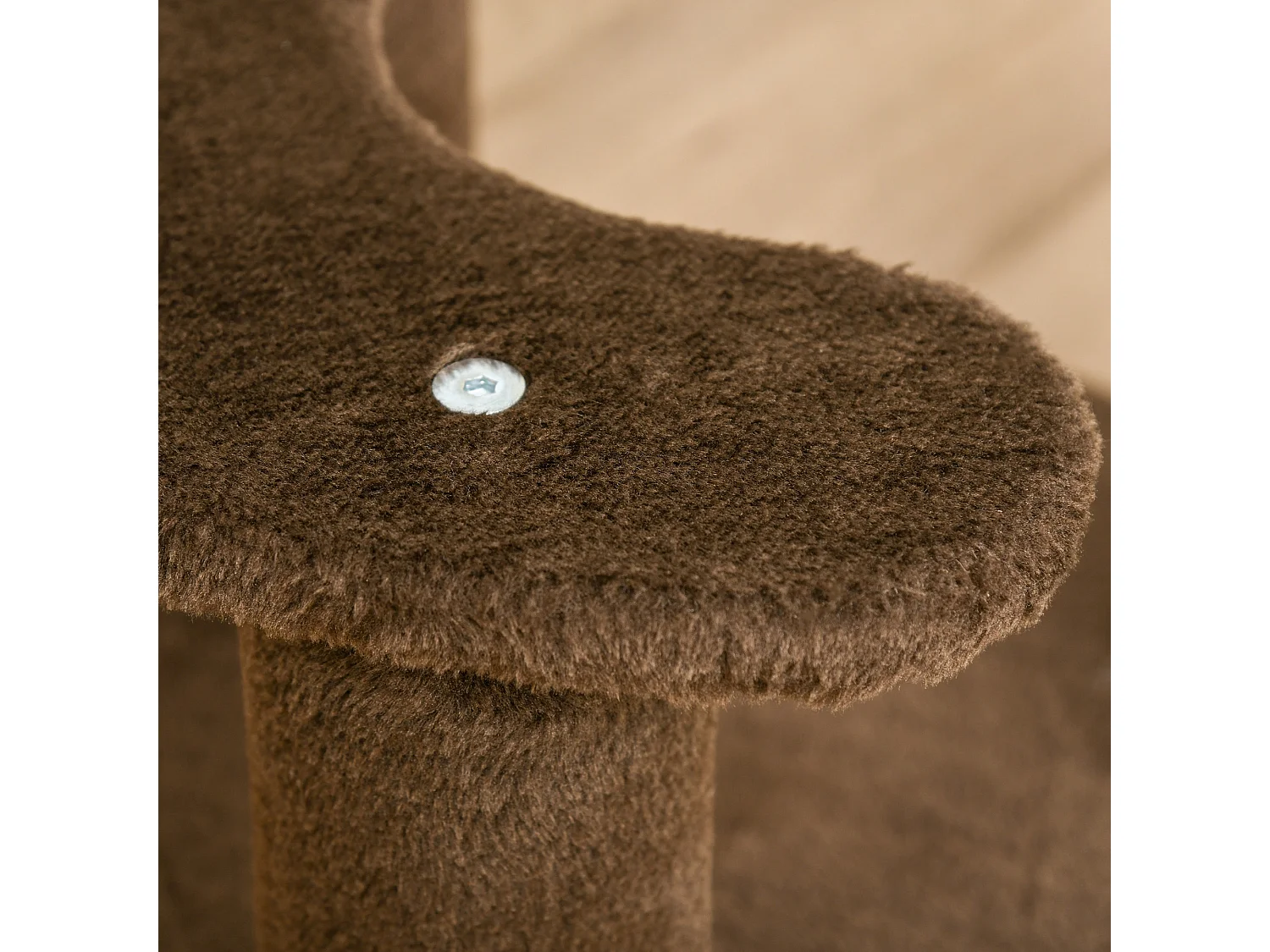 Albero tiragraffi per gatti con lettino in peluche e pali sisal marrone