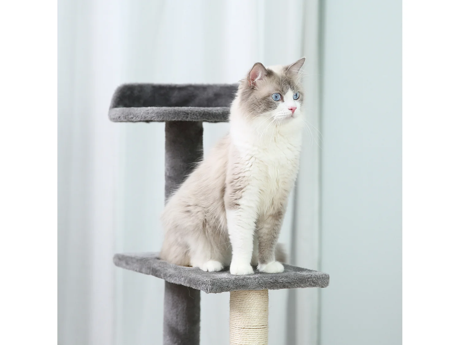 Tiragraffi per gatti con lettino pali sisal e rivestimento peluche grigio