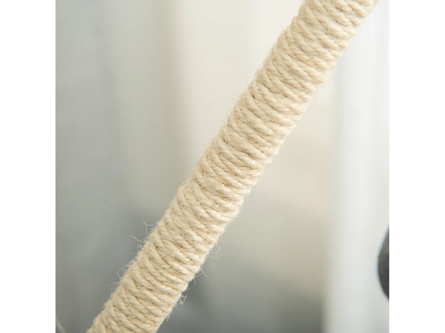 Albero tiragraffi per gatti 130cm lettino tunnel pali in sisal e palline