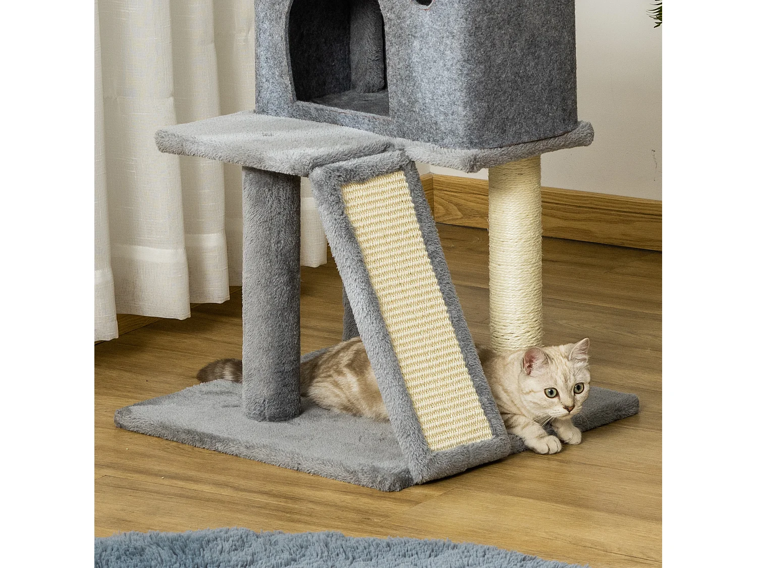 Albero tiragraffi multilivello con casetta, scala e pali in sisal grigio