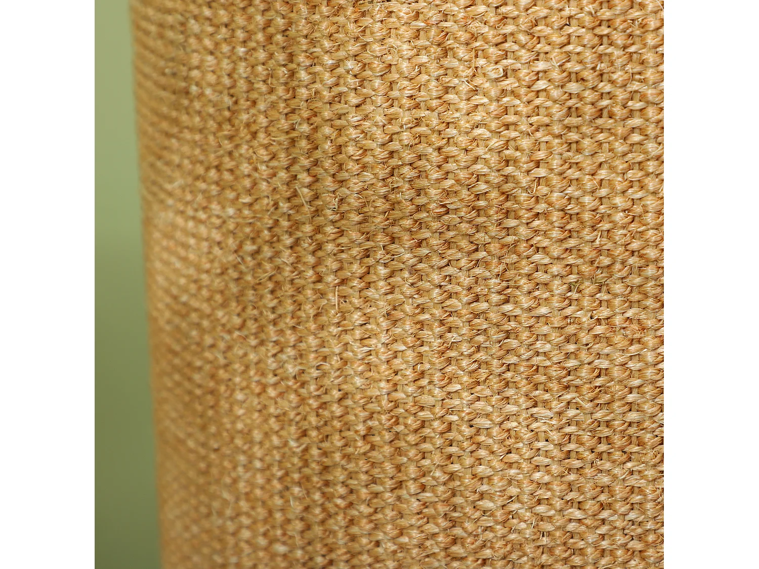 Tiragraffi per gatti a 2 livelli in sisal con casette in peluche marrone